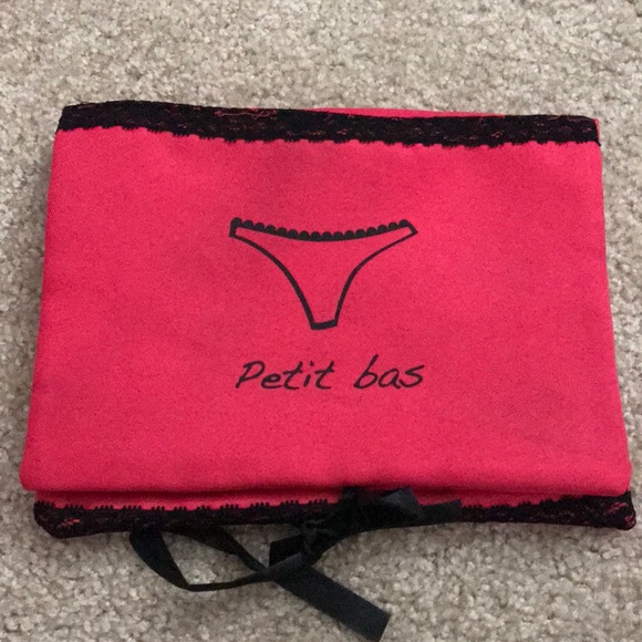 Lingerie Bag - Picture 2 of 6